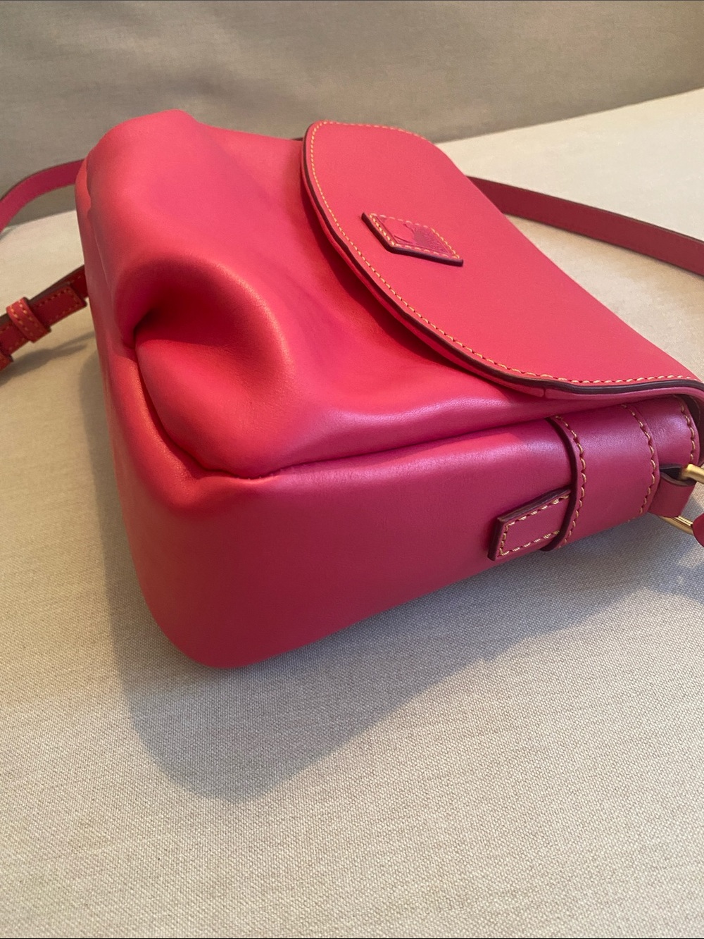 Dooney & Bourke Florentine Leather Flap Crossbody Fuchsia in pristine condition - Picture 5 of 16